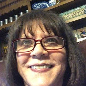 Meet your Posher, Dana